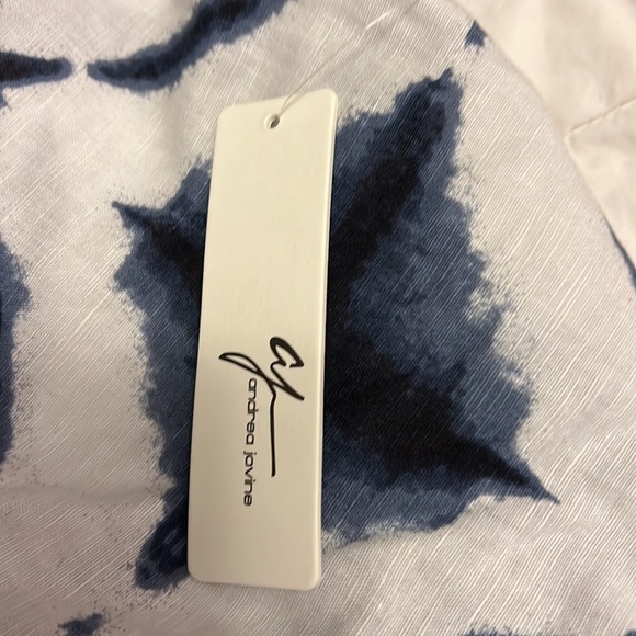 Andrea Jovine cotton linen, side pocket, cover-up, or shirt - Picture 9 of 10